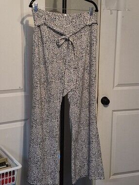 Lucy Paris Women's Animal Print High-Waist Tie Front Wide-Leg Pants, Large, EUC